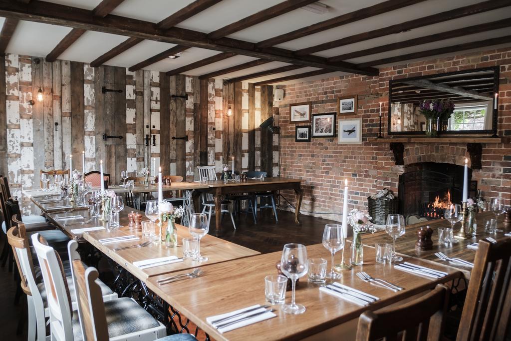 Hinds Head Otel Aldermaston Dış mekan fotoğraf